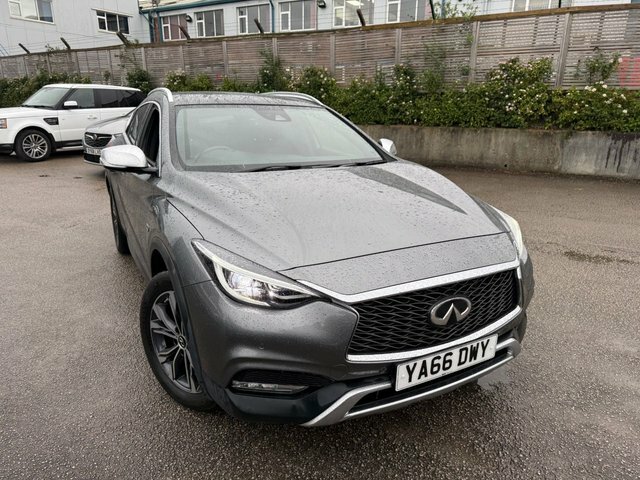 Infiniti QX30 D Premium Tech Black #13