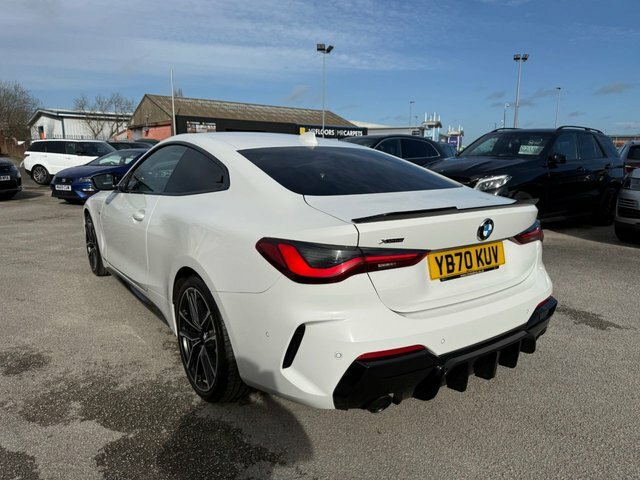 BMW 4 Series Gran Coupe 420D Mht M Sport YB70KUV White #5