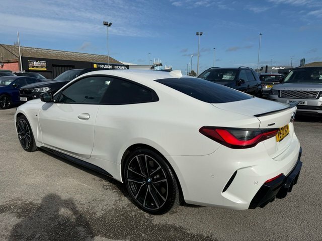 BMW 4 Series Gran Coupe 420D Mht M Sport YB70KUV White #4