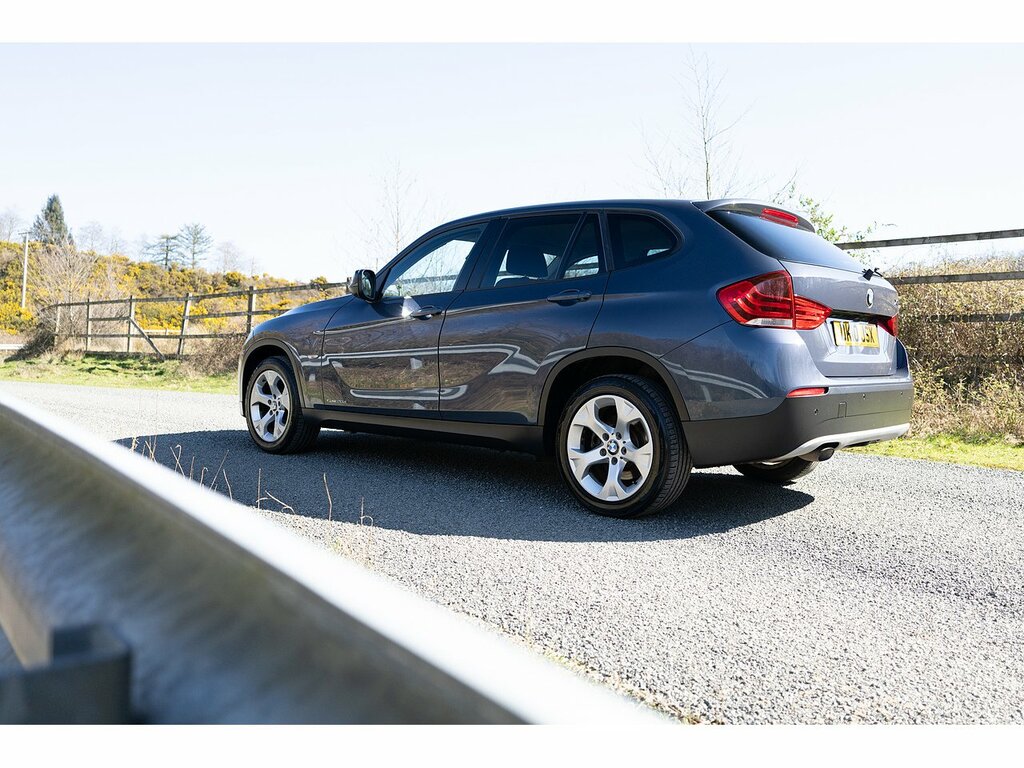 BMW X1 20D Se DK10JSX Blue #5