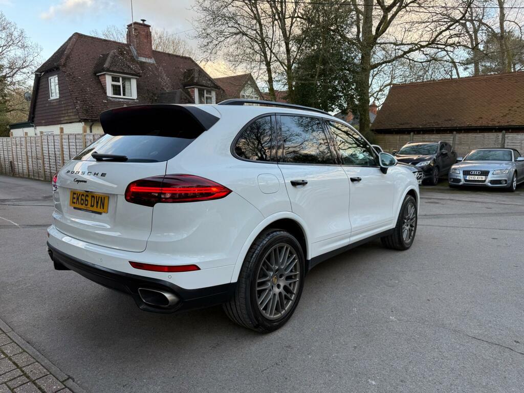 Porsche Cayenne 3.0 Td V6 Platinum Edition Tiptronics 4Wd Euro 6 EK66DVN White #4