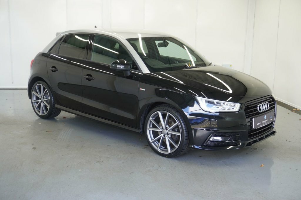 Audi A1 1.4L Black Edition VA18HAE Black #2