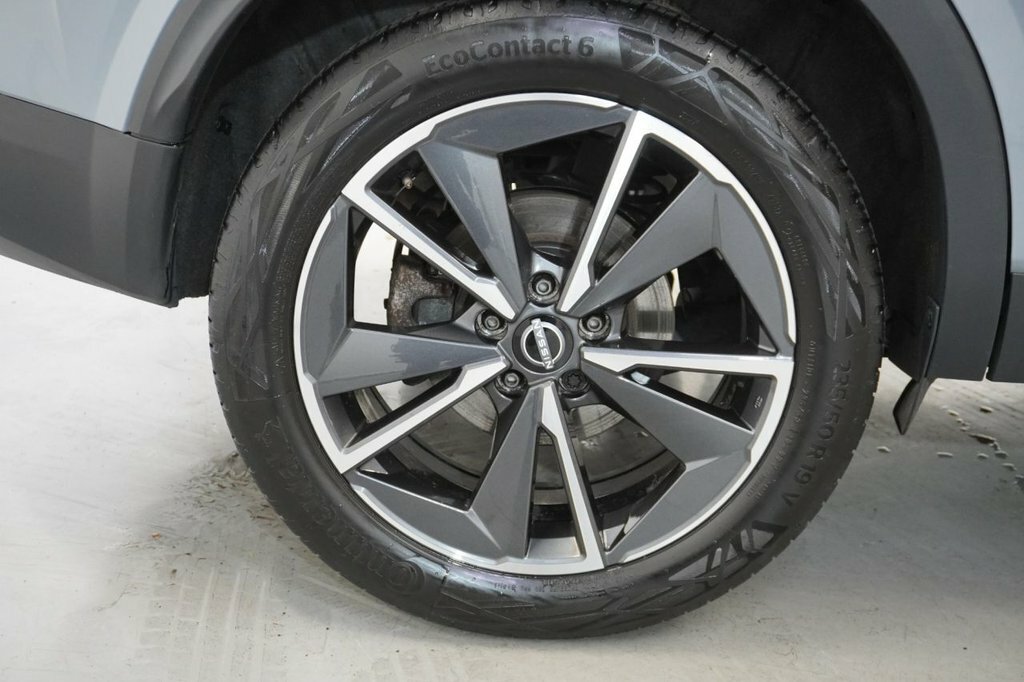 Nissan Qashqai 1.3L Tekna BJ73SCV Grey #3