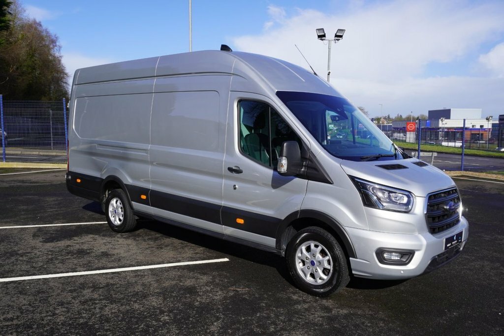 Ford Transit Custom 2L Limited Silver