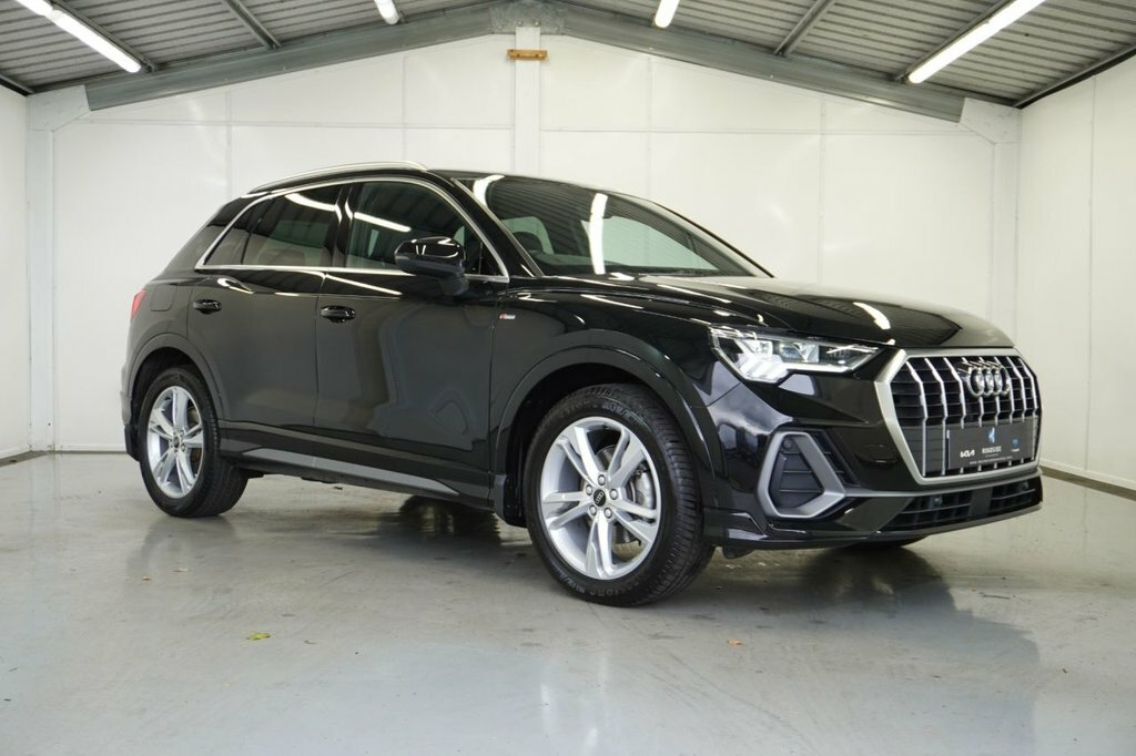 Audi Q3 1.5L S Line Black