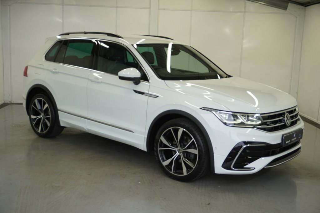 Volkswagen Tiguan 2L R-line NU21MYF White #2