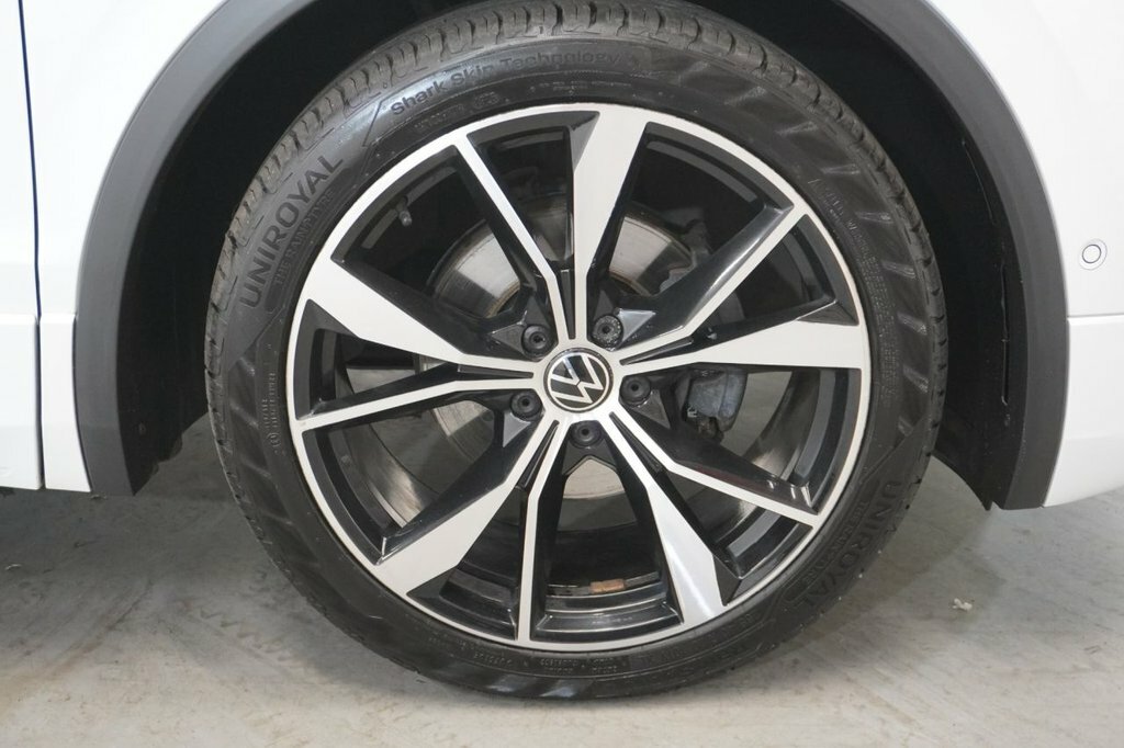Volkswagen Tiguan 2L R-line NU21MYF White #3