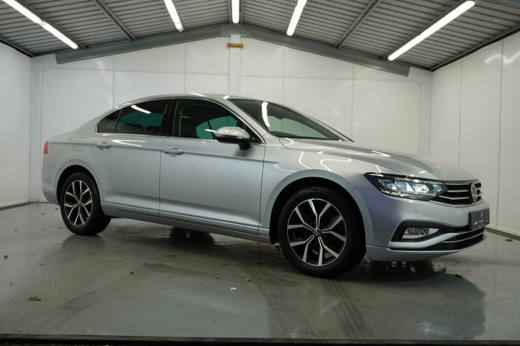 Volkswagen Passat 1.5L Se Nav Silver