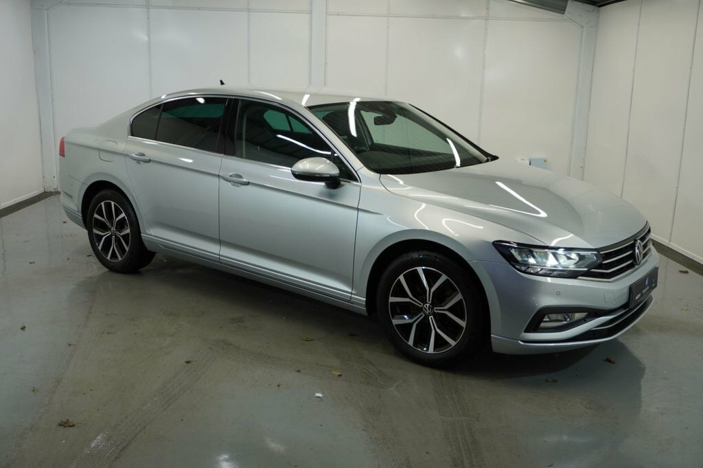 Volkswagen Passat 1.5L Se Nav Silver #2