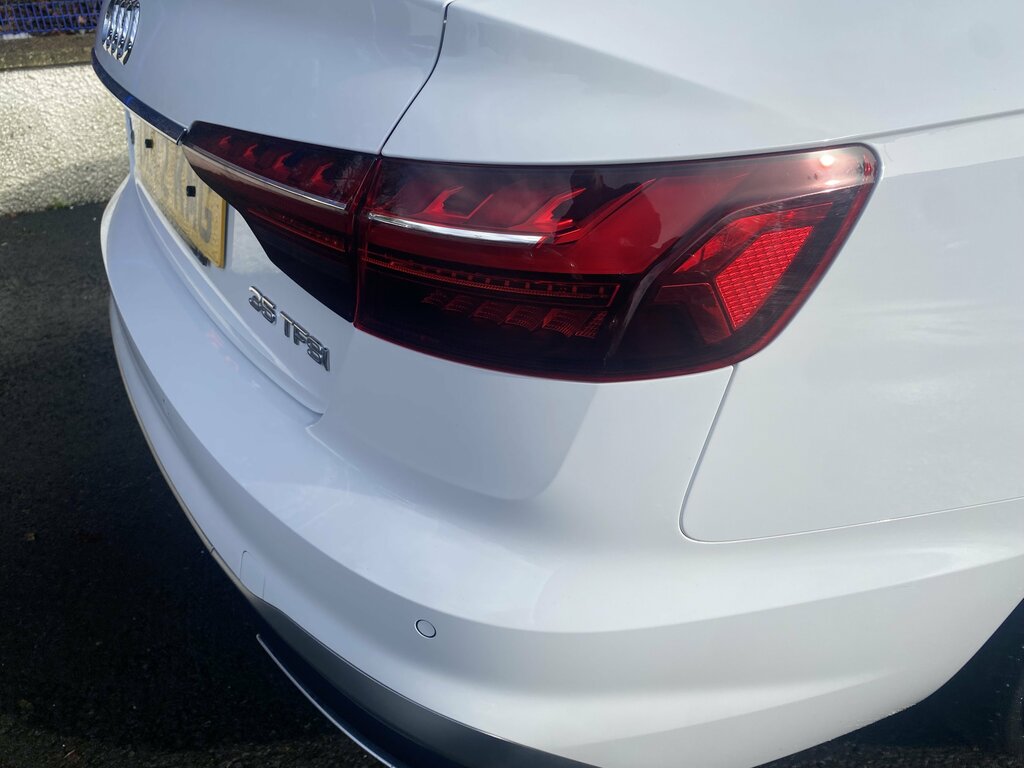Audi A4 2023 Audi A4 35 Tfsi S Line S Tronic DE72KMG White #5