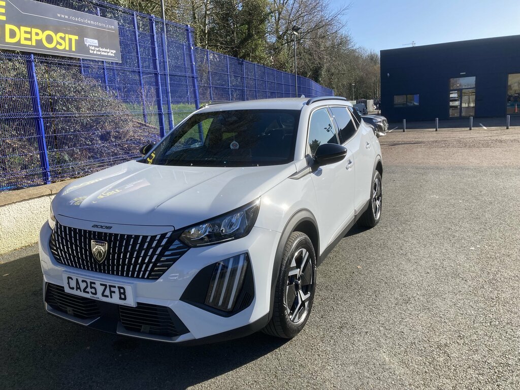 Peugeot 2008 2025 Peugeot 2008 1.2 Puretech Allure CA25ZFB White #3