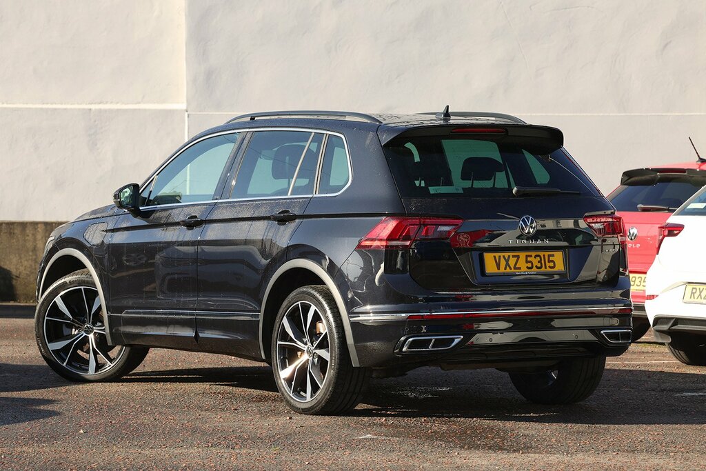 Volkswagen Tiguan 2023 Volkswagen Tiguan 1.4 R-line Tsi Dsg VXZ5315 Black #3