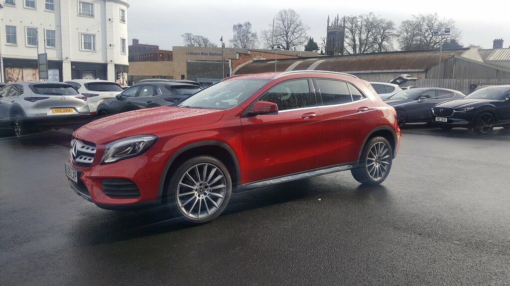 Mercedes-Benz GLA Class 2019 Mercedes Gla-class 1.6 Gla 180 Amg Line Editi BU69LXP Red #4