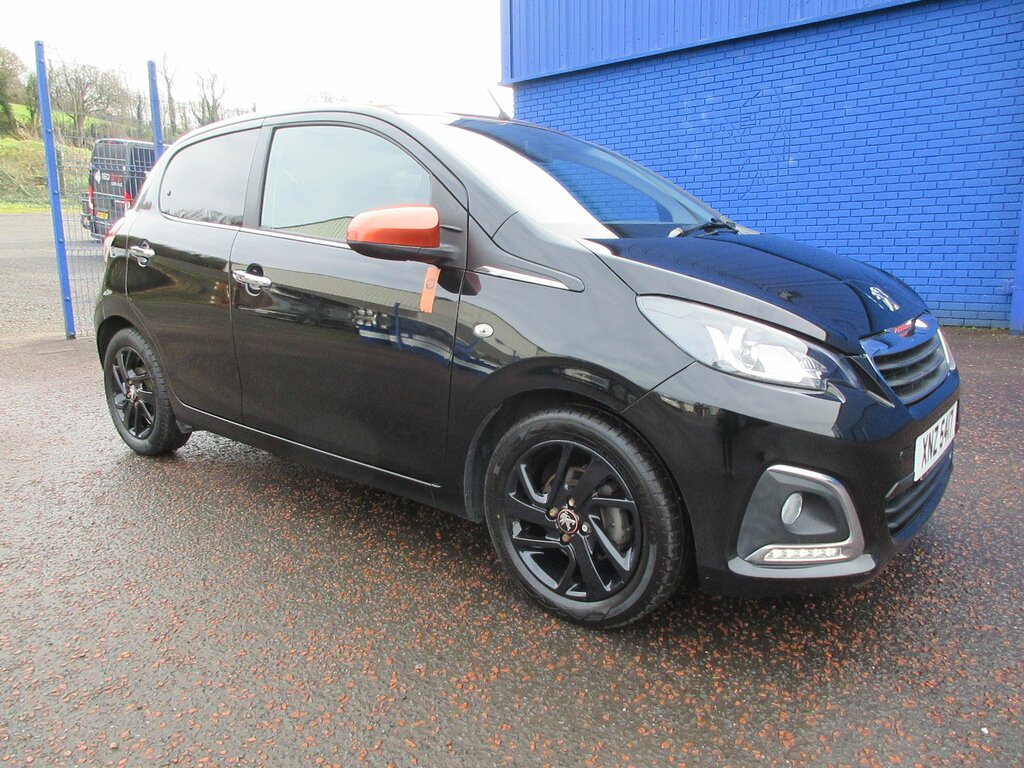 Peugeot 108 2018 Peugeot 108 1.2 Puretech Roland Garros Top Black