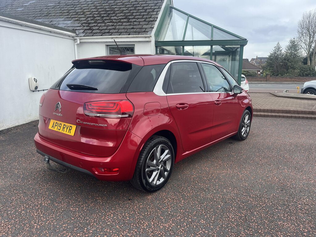 Citroen C4 SpaceTourer 2019 Citroen C4 Spacetourer 1.2 Puretech Feel Ss Red #5