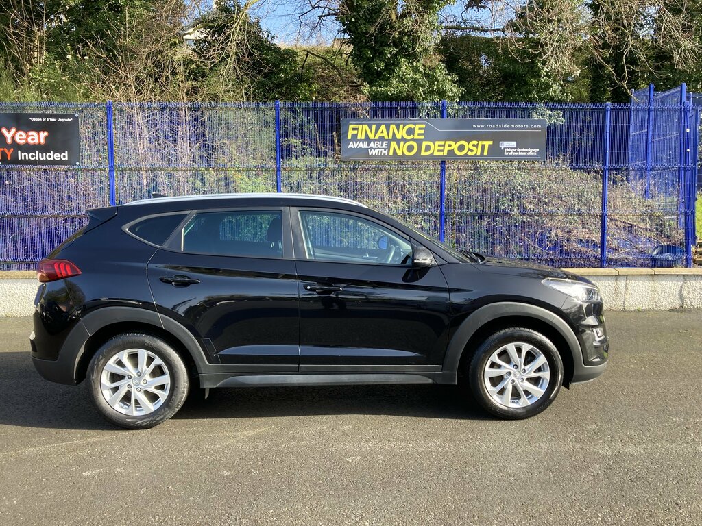 Hyundai Tucson 2020 Hyundai Tucson 1.6 Gdi Se Nav ESZ6118 Black #4