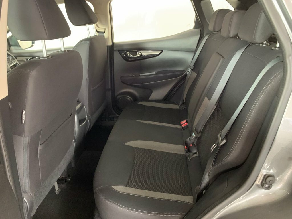 Nissan Qashqai 1.3L Acenta Premium YHZ1361 Grey #4