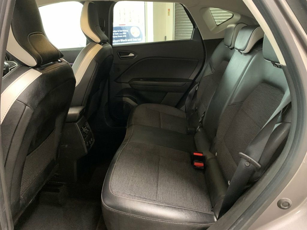 Renault Captur 1L Techno DY72VFC Grey #5