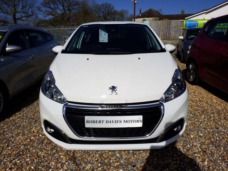 Peugeot 208 1.2 Puretech 82 Tech Edition Start Stop - 20 DC19CXE White #2