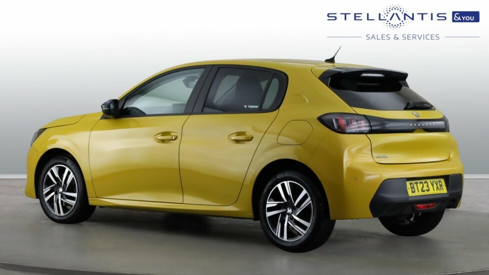 Peugeot 208 1.2 Puretech Active Premium Hatchback BT23YXR  #3