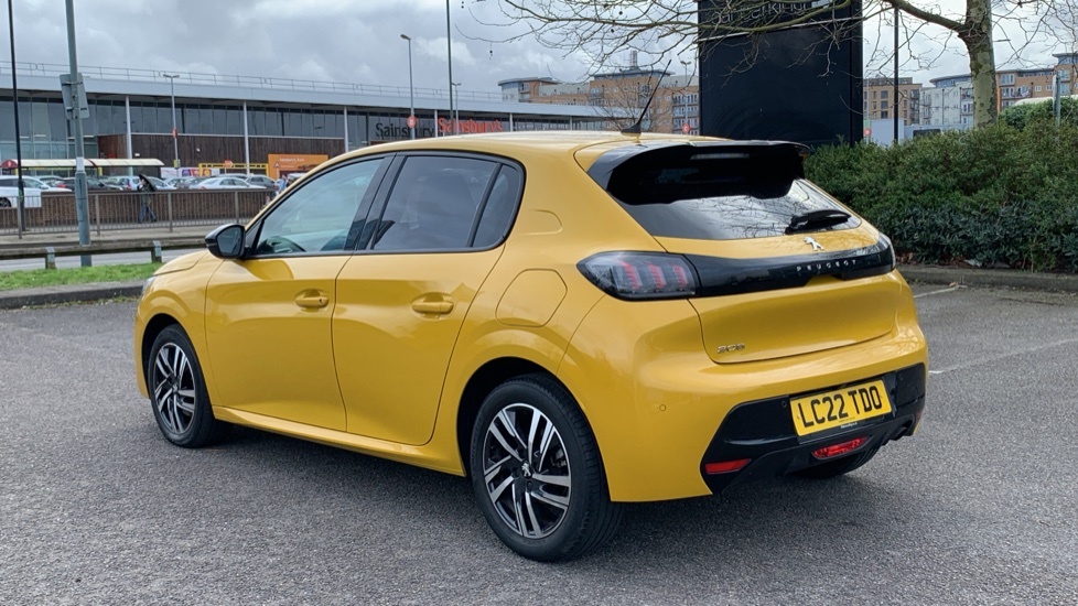 Peugeot 208 1.2 Puretech Allure Premium Hatchback E LC22TDO  #5