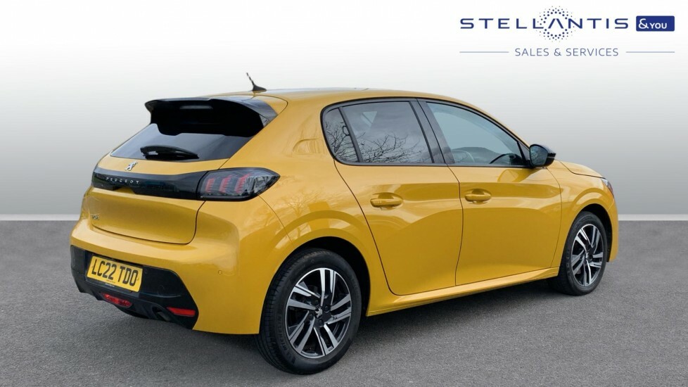 Peugeot 208 1.2 Puretech Allure Premium Hatchback E LC22TDO  #3