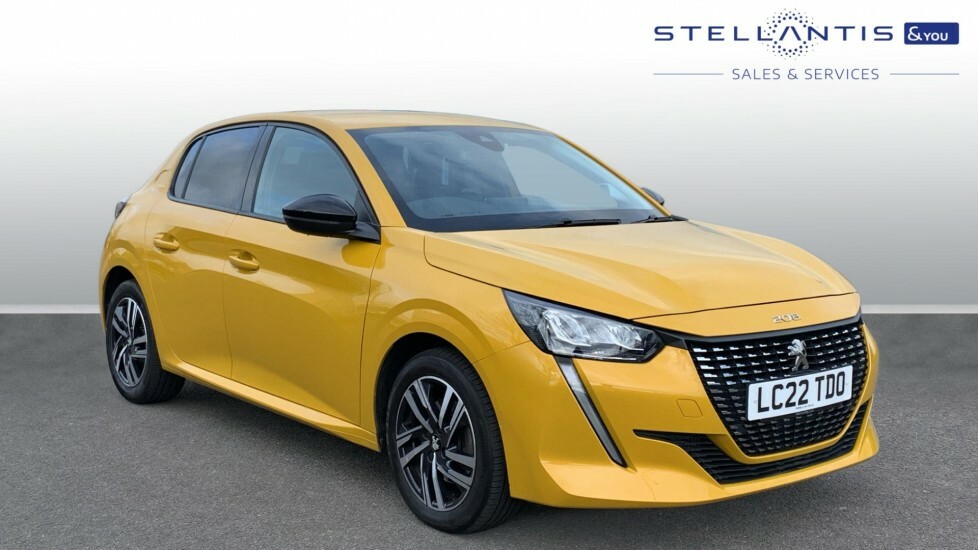 Peugeot 208 1.2 Puretech Allure Premium Hatchback E 