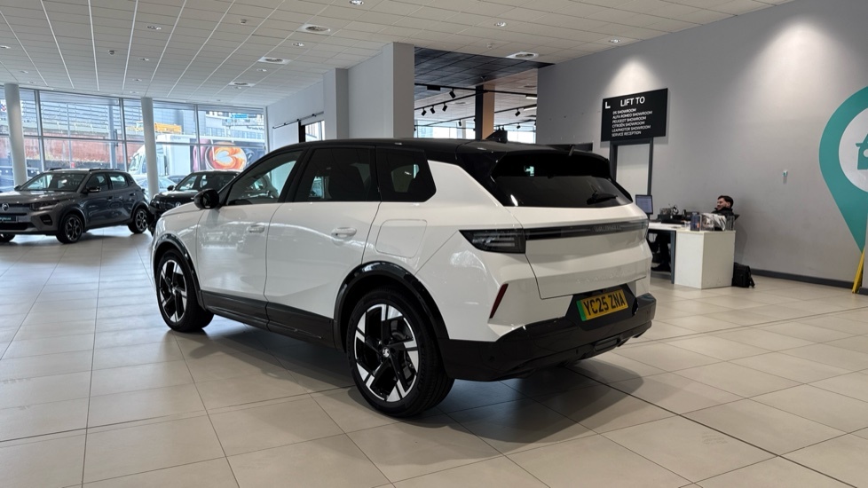 Vauxhall Grandland 73Kwh Ultimate Suv 213 Ps YC25ZNA  #5