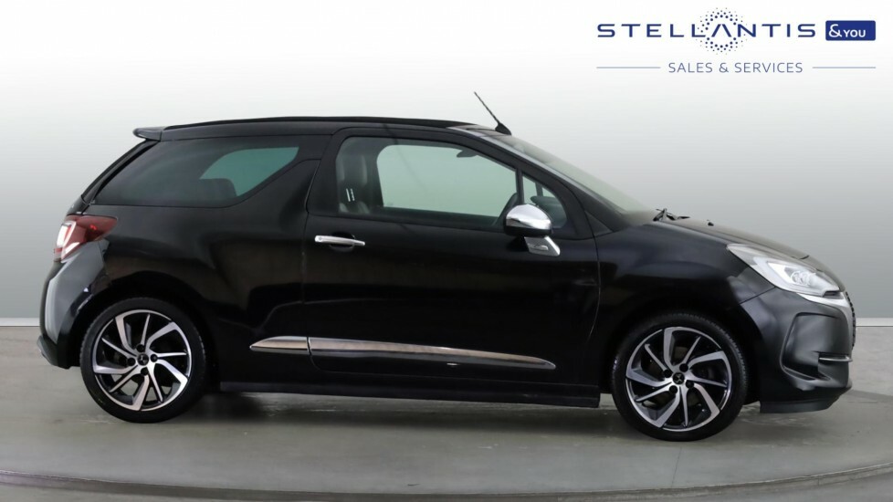 DS DS 3 Cabrio 1.2 Puretech Connected Chic Cabriolet Euro 6 Ss Black #4