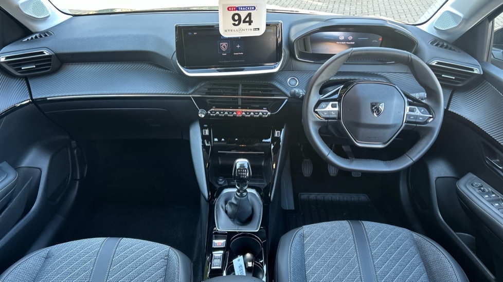 Peugeot 208 1.2 Puretech Allure Hatchback Eu GD74UTY  #4