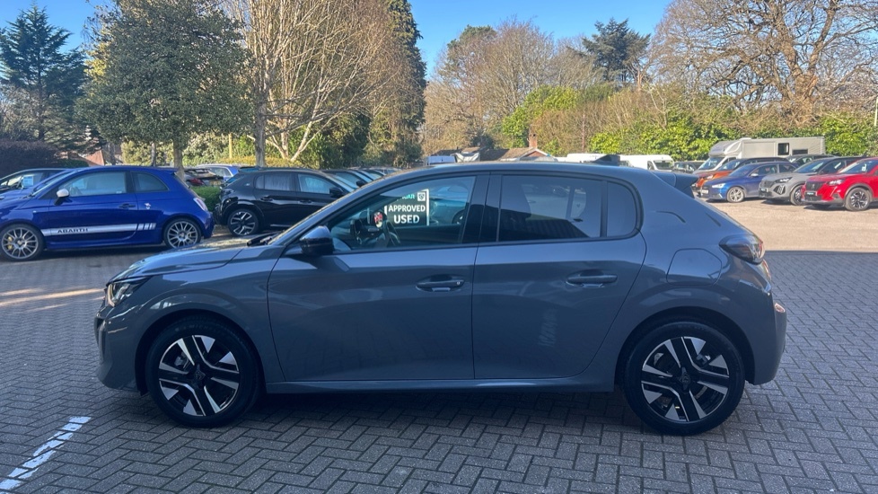 Peugeot 208 1.2 Puretech Allure Hatchback Eu GD74UTY  #6