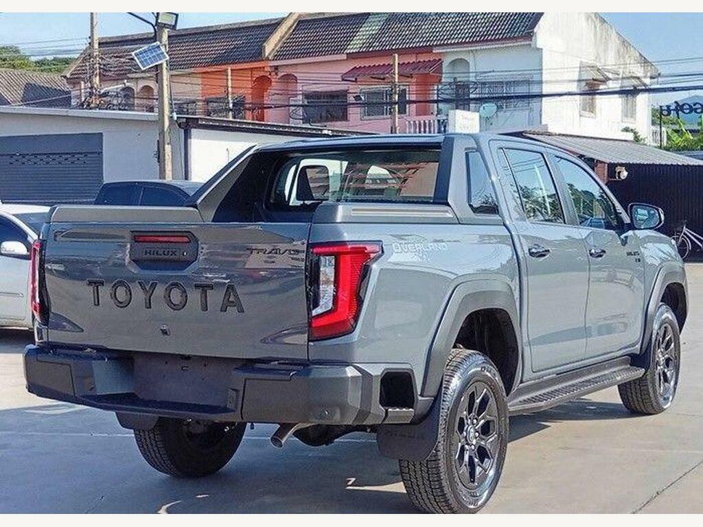 Toyota HILUX 2.8 D-4d Invincible X Pickup Double Cab Grey #5
