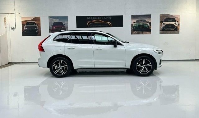 Volvo XC60 B5 Mhev R-design Suv NG21XXC White #2
