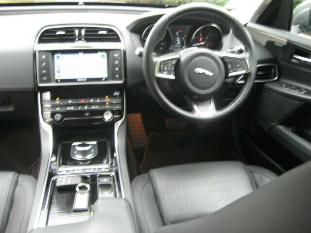 Jaguar XE 2.0 D Portfolio 180Bhp Grey #6