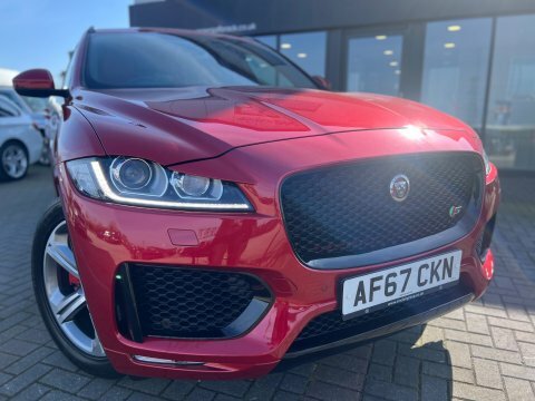 Jaguar F-Pace 3.0 V6 D300s AF67CKN Red #3