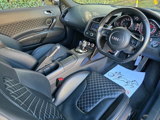 Audi R8 5.2 Fsi V10 Plus Coupe S Tronic Quattro Black #5