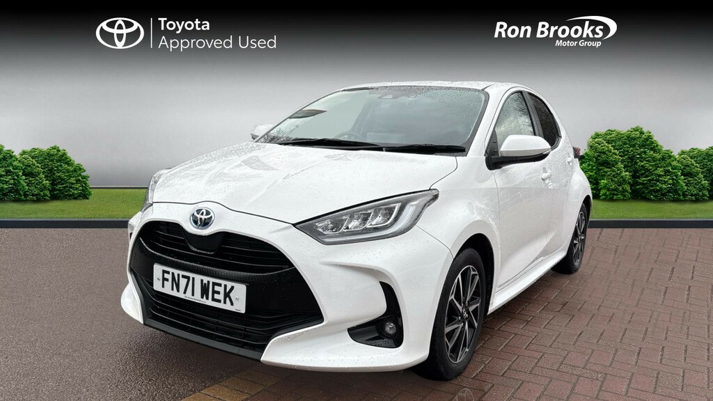 Toyota Yaris 1.5 Vvt-h Design E-cvt Eur FN71WEK White #3