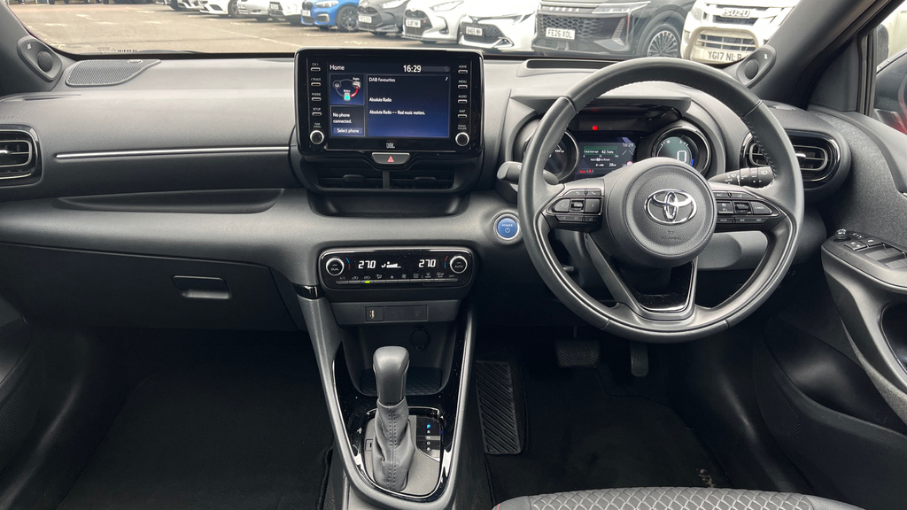 Toyota Yaris 1.5 Vvt-h Launch Edition E FH70AZT Orange #5
