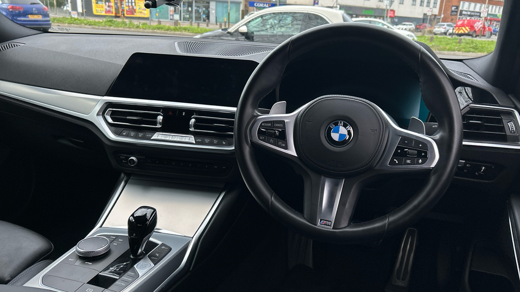 BMW 3 Series 2.0 330I M Sport Euro BW71WHE White #6