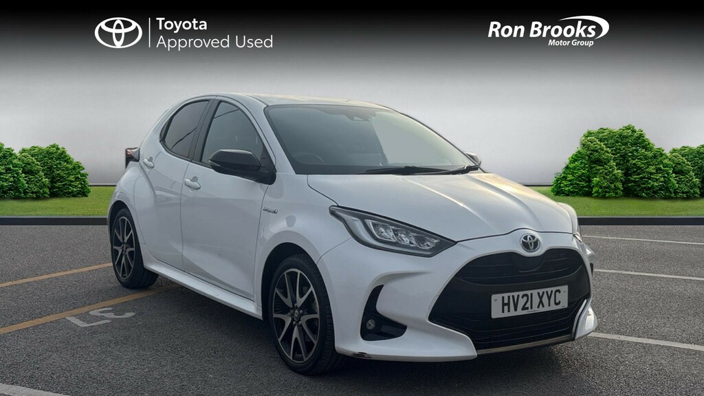 Toyota Yaris 1.5 Vvt-h Dynamic E-cvt Eu White