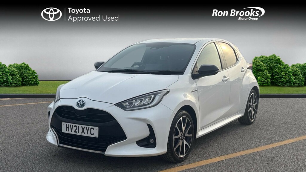 Toyota Yaris 1.5 Vvt-h Dynamic E-cvt Eu HV21XYC White #3