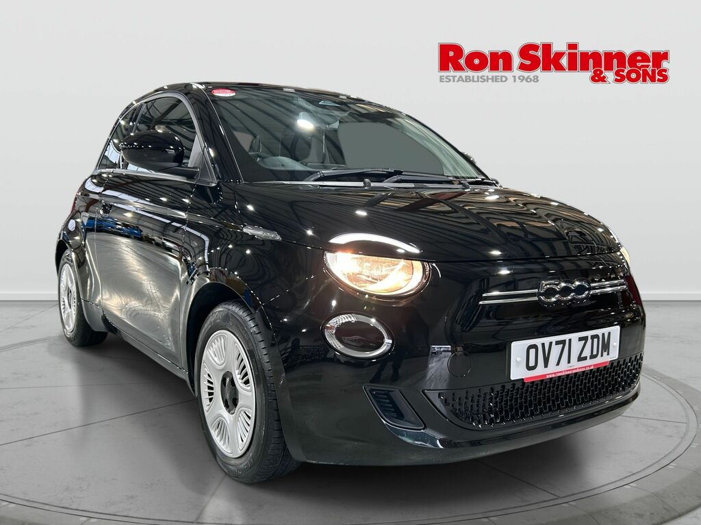 Fiat 500E 42Kwh Passion Hatchback 118 Ps Black