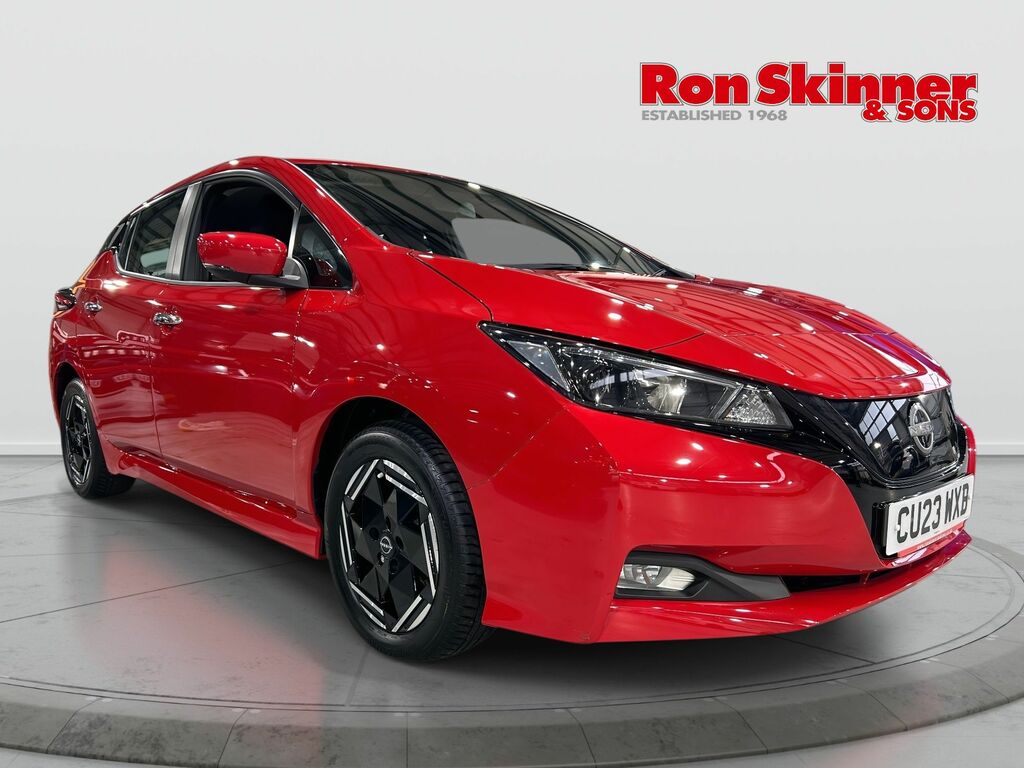 Nissan Leaf 39Kwh Acenta Hatchback 150 Ps Red