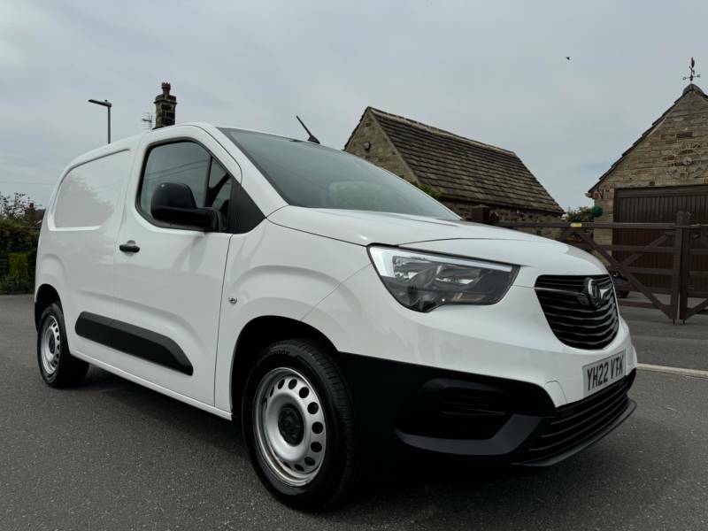 Vauxhall Combo 1.5 Turbo D 2300 Dynamic L1 H1 Euro 6 - 2022 YH22VTK White #5