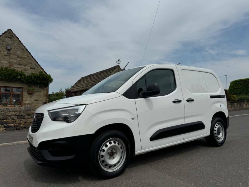 Vauxhall Combo 1.5 Turbo D 2300 Dynamic L1 H1 Euro 6 - 2022 YG22UPS White #3