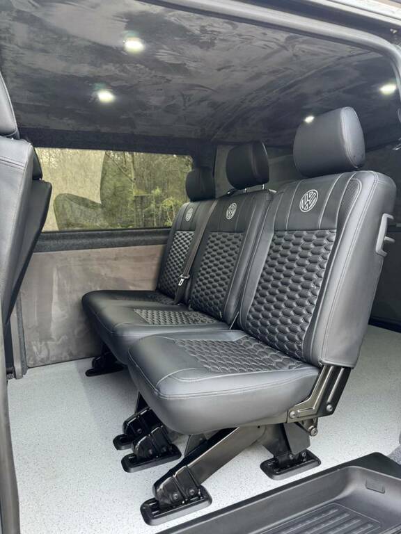 Volkswagen Transporter 2.0 Tdi T28 Highline Dsg Fwd Swb Euro 6 Ss RV72XLU Grey #6