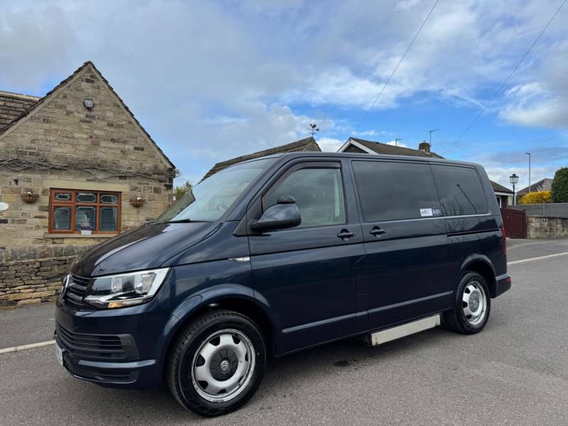 Volkswagen Transporter Shuttle 2.0 Tdi Bluemotion Tech Se Dsg Fwd Swb Euro 6 Ss Blue