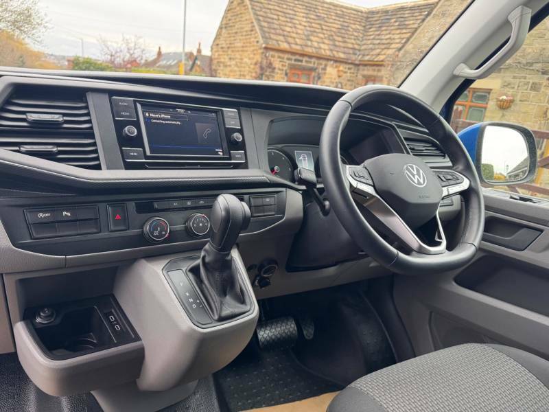Volkswagen Transporter 2.0 Tdi T32 Highline Kombi Dsg Fwd Swb Euro 6 Ss YC74DDX Blue #2