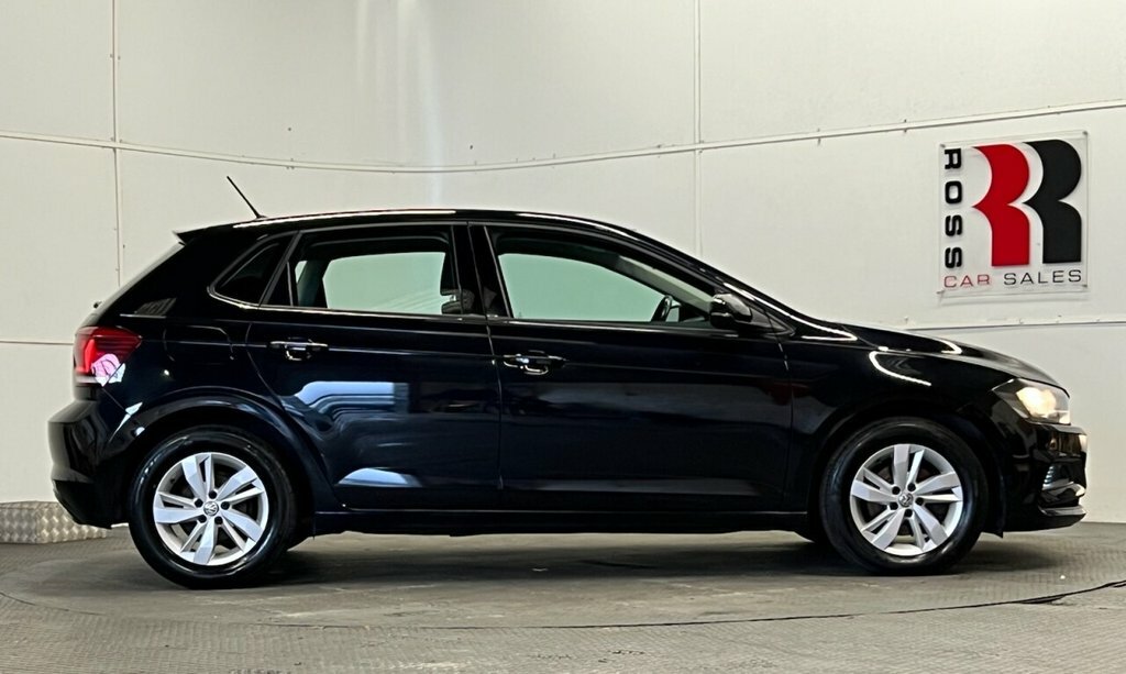 Volkswagen Polo 1.6L Se Black #2
