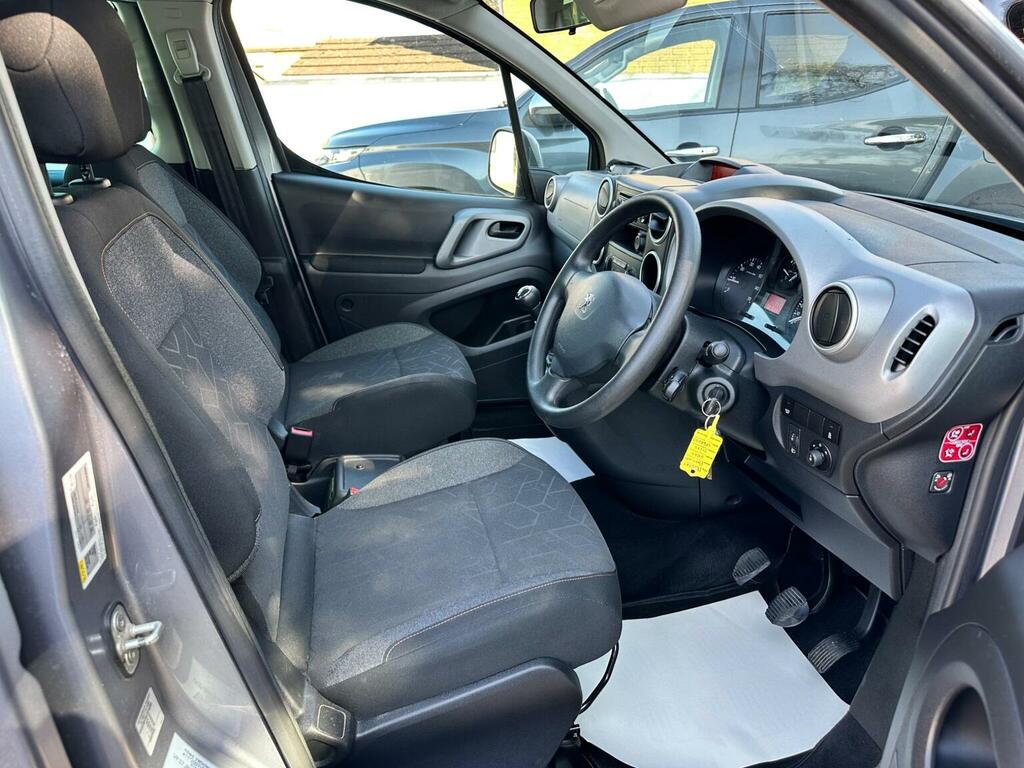 Peugeot Rifter Mpv Grey